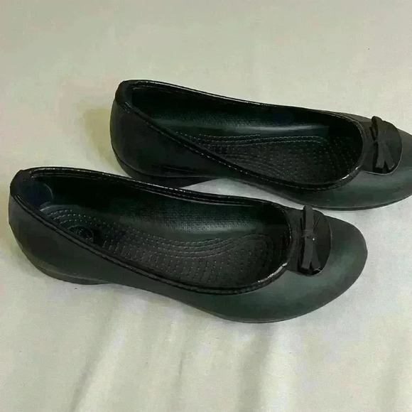 Crocs Black  Bow Accent Ballet Flat Slip-on Shoes Size 7 - Picture 3 of 9